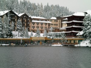 Das Hotel Hochschober liegt direkt am Turracher See in Kärnten Das Hotel Hochschober liegt direkt am Turracher See in Kärnten