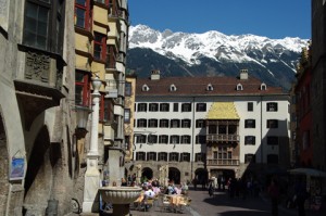 Innsbruck - Die Landeshauptstadt von Tirol Innsbruck - Die Landeshauptstadt von Tirol